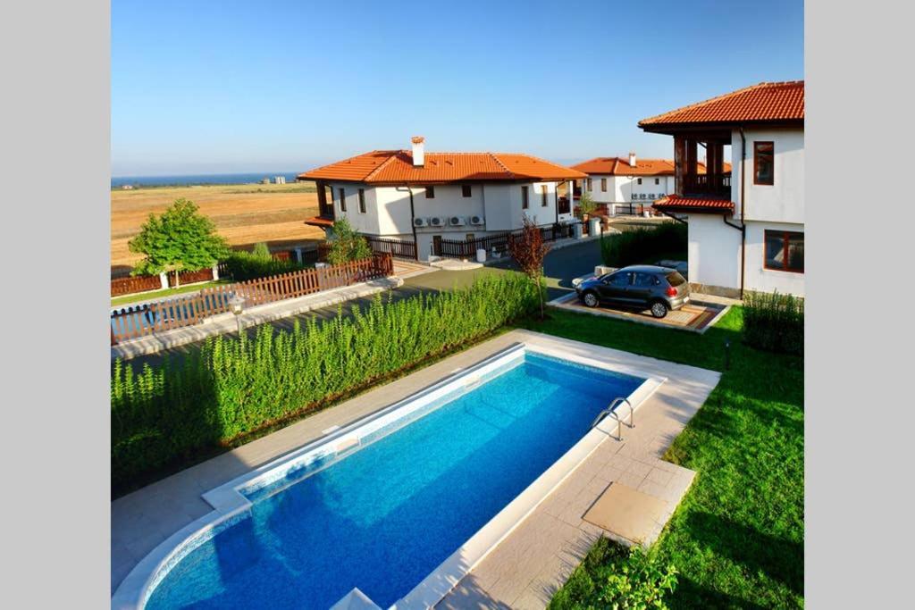 Generaator House Villa Aheloy Exterior photo