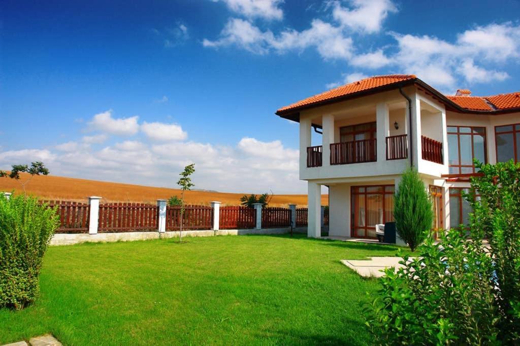 Generaator House Villa Aheloy Exterior photo